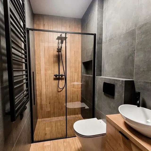Modernes Badezimmer